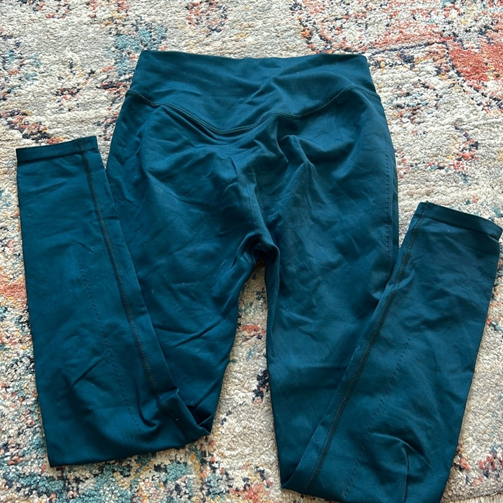Small Gymshark leggings